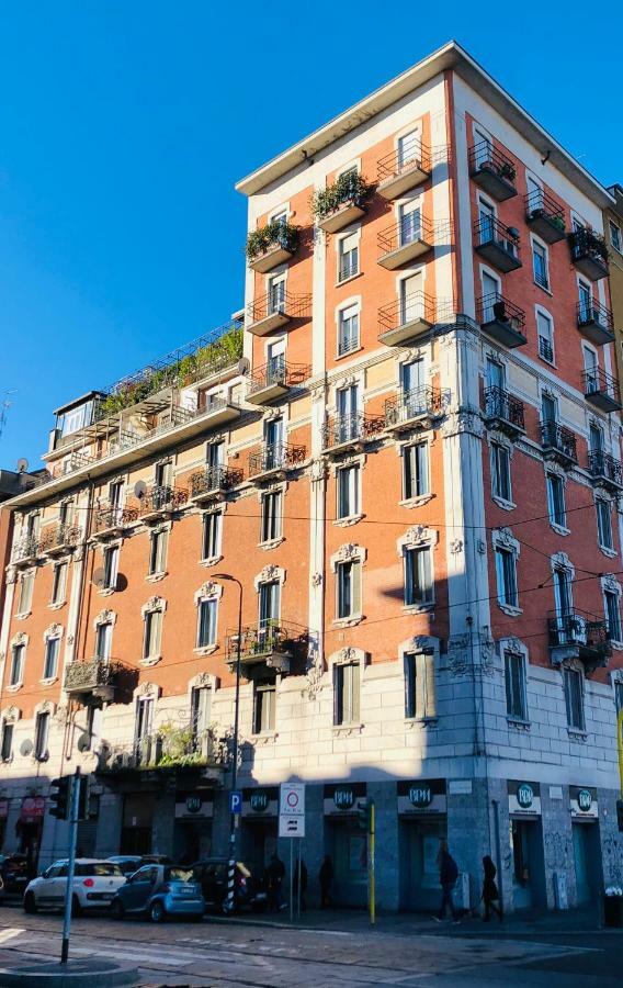 Rodica Comfort Home Milano Navigli Exterior photo